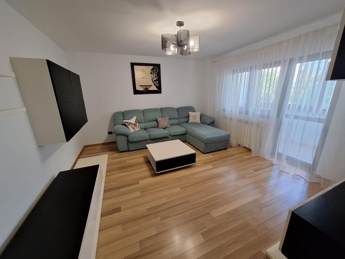 Urban George Enescu 4 Beedroom Apartment Suceava Exterior photo