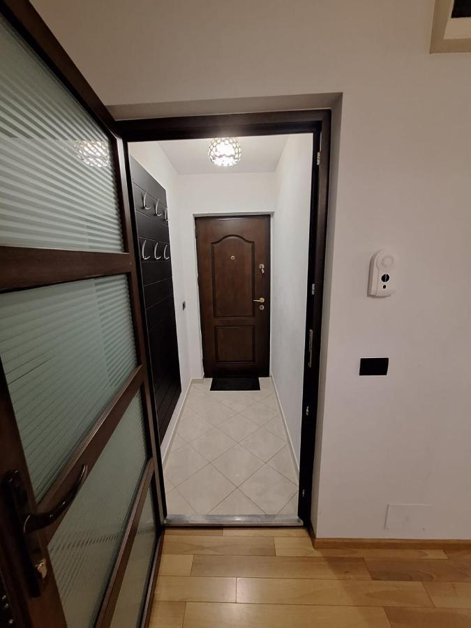 Urban George Enescu 4 Beedroom Apartment Suceava Exterior photo