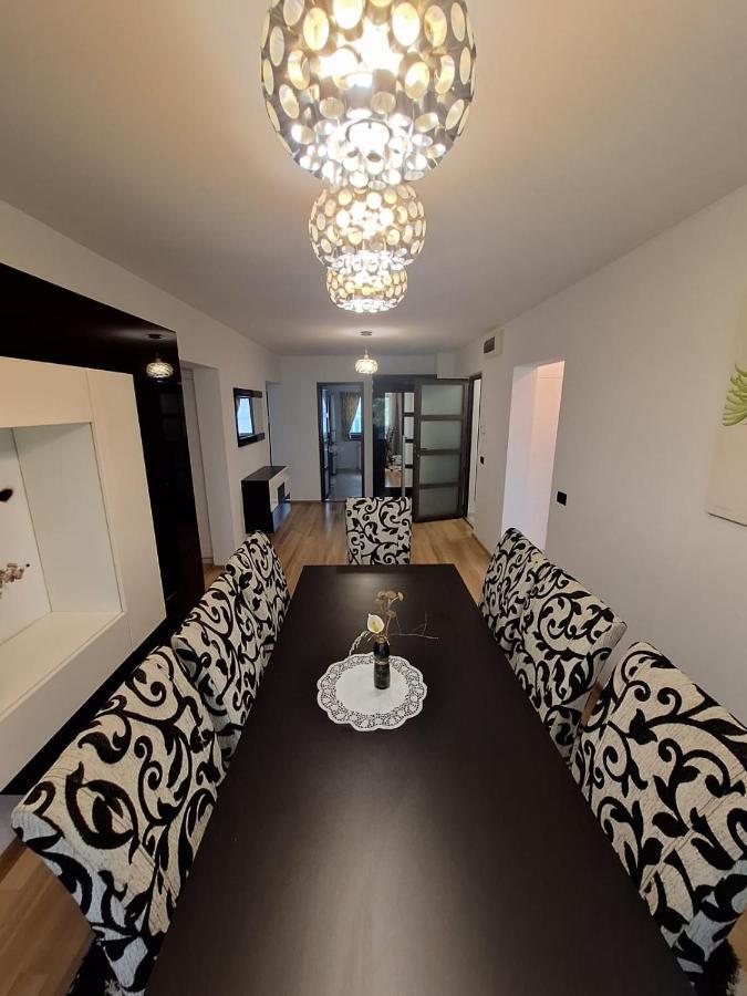 Urban George Enescu 4 Beedroom Apartment Suceava Exterior photo